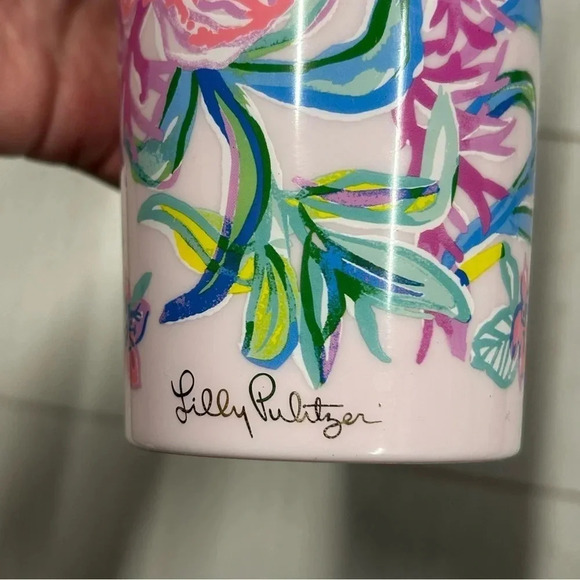Lilly Pulitzer Pink Double Wall Insulated Tumbler with Lid Travel 24‎ oz - Picture 3 of 4